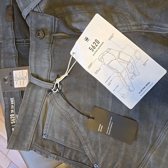 Jeans - Picture 2 of 2